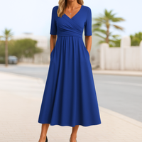 NIKA | Elegancka i Flatterująca Sukienka